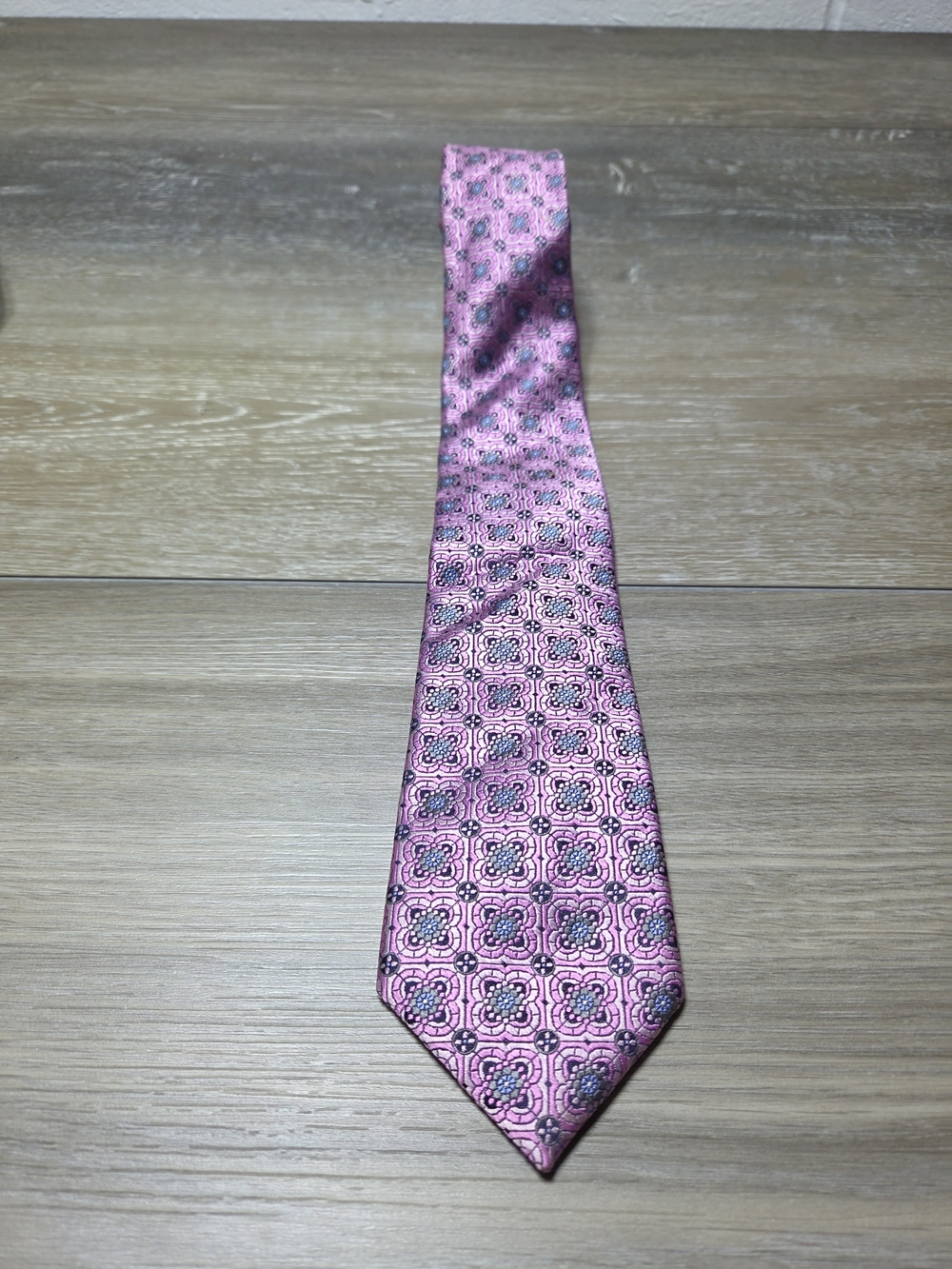 English Laundry Men's Necktie Pink Purple Floral Medallion